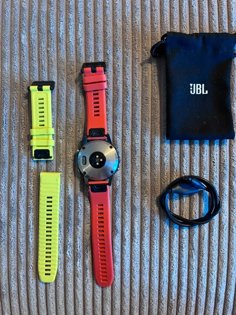 Used Garmin quatix 5 bike — image 2 of 3