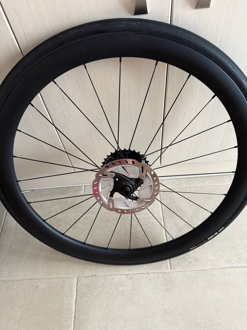 Tweedehands yishunbike dt240s Wheels