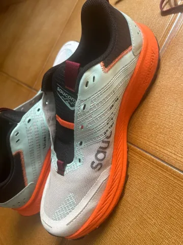 Used Saucony Ride TR2 bike — image 2 of 12