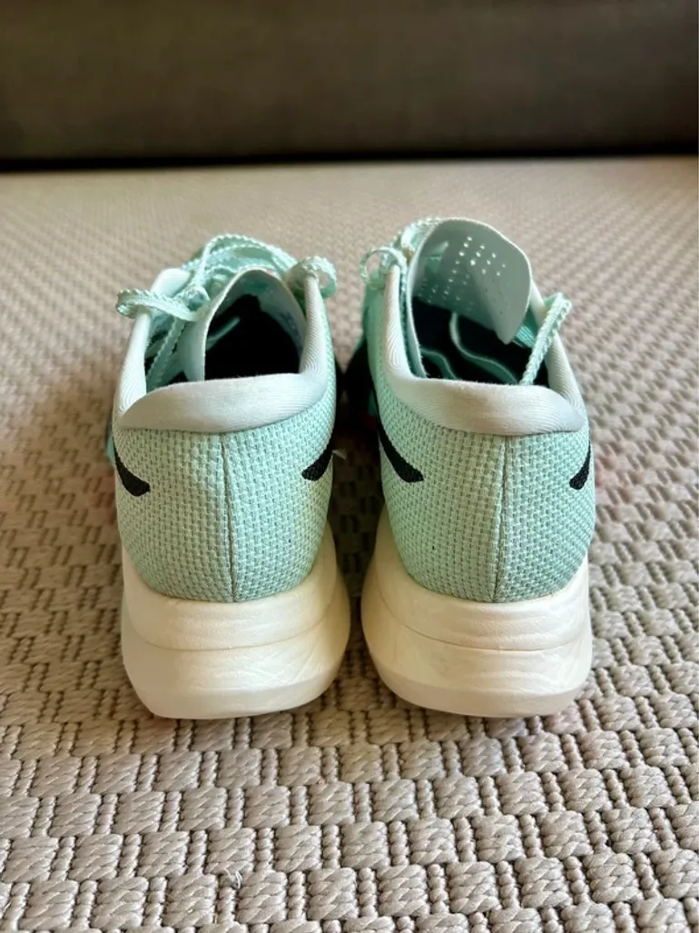 Used Asics Metaspeed Sky Paris bike — image 7 of 11