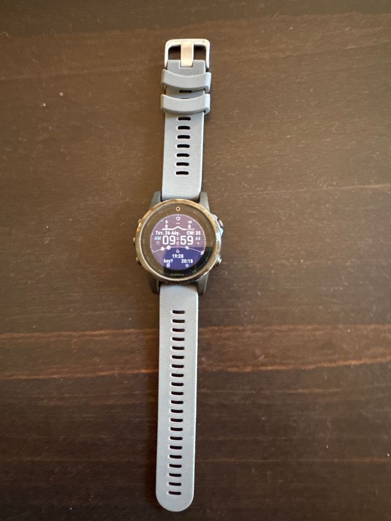 Used Garmin Fenix 5S Electronics