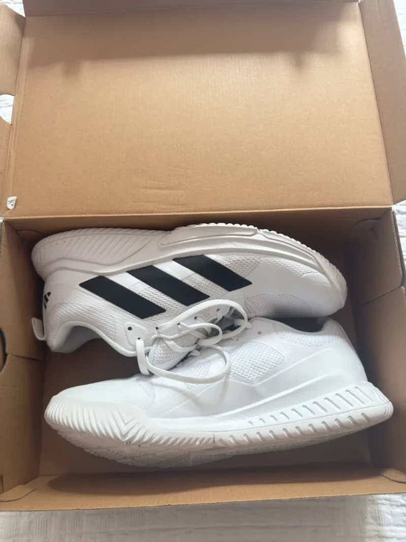 Adidas Court Team 2.0 M Volleyball d'occasion