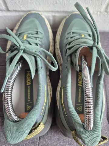 Used Hoka Speedgoat 6 bike — image 8 of 11