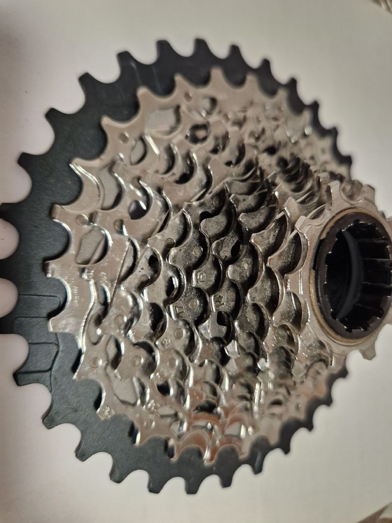 Used Sram cs xg 1270 Drivetrain & Pedals