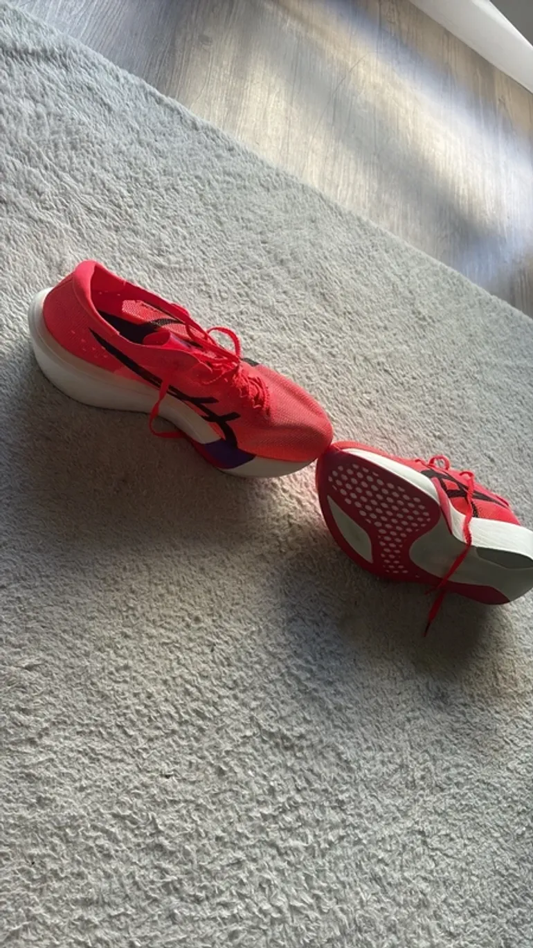Used Asics Metaspeed Sky Tokyo bike — image 2 of 4