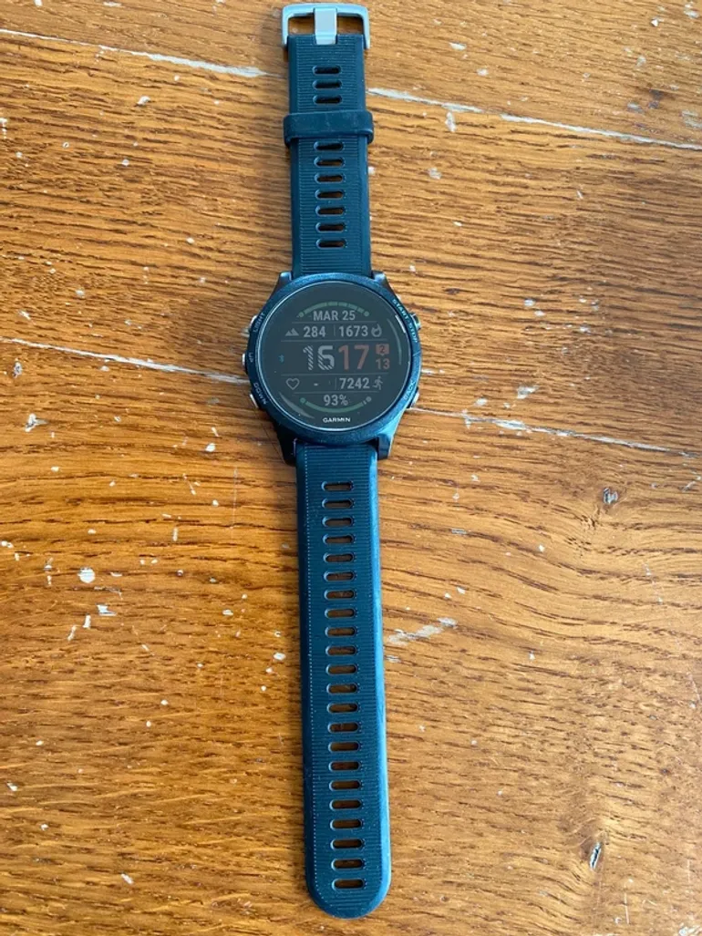 Used Garmin Forerunner 935 bike — image 2 of 3
