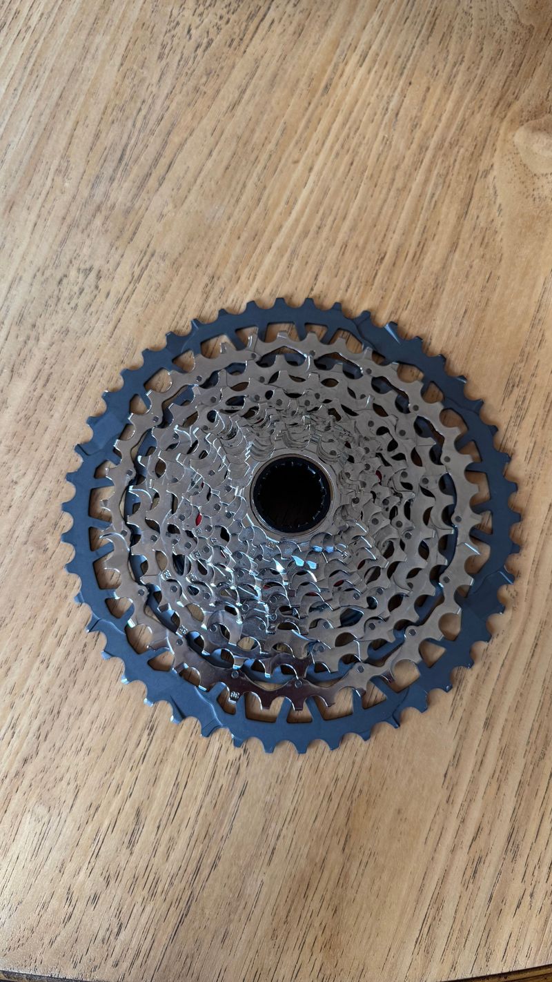 Sram 10-46 13s Cassette XG 1351 2025 Drivetrain & Pedals d'occasion
