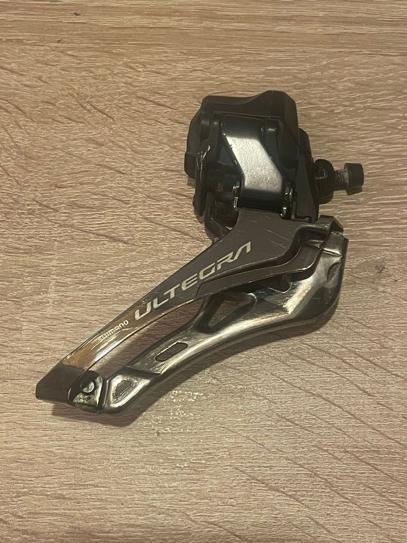 Used Shimano Ultegra Di2 R8150 Drivetrain & Pedals