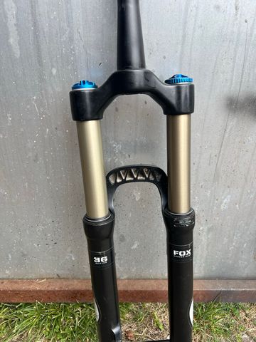 Fox float 36 rc2 talas 140-180 bike d'occasion — image 4 sur 5