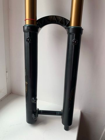 Käytetty Fox 40 FACTORY 2023 bike — kuva 6 / 11