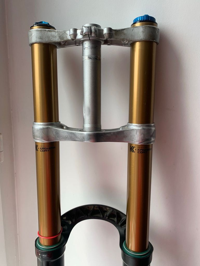 Käytetty Fox 40 FACTORY 2023 bike — kuva 7 / 11