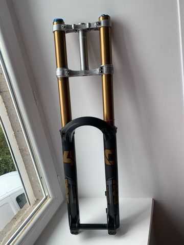 Käytetty Fox 40 FACTORY 2023 bike — kuva 1 / 11
