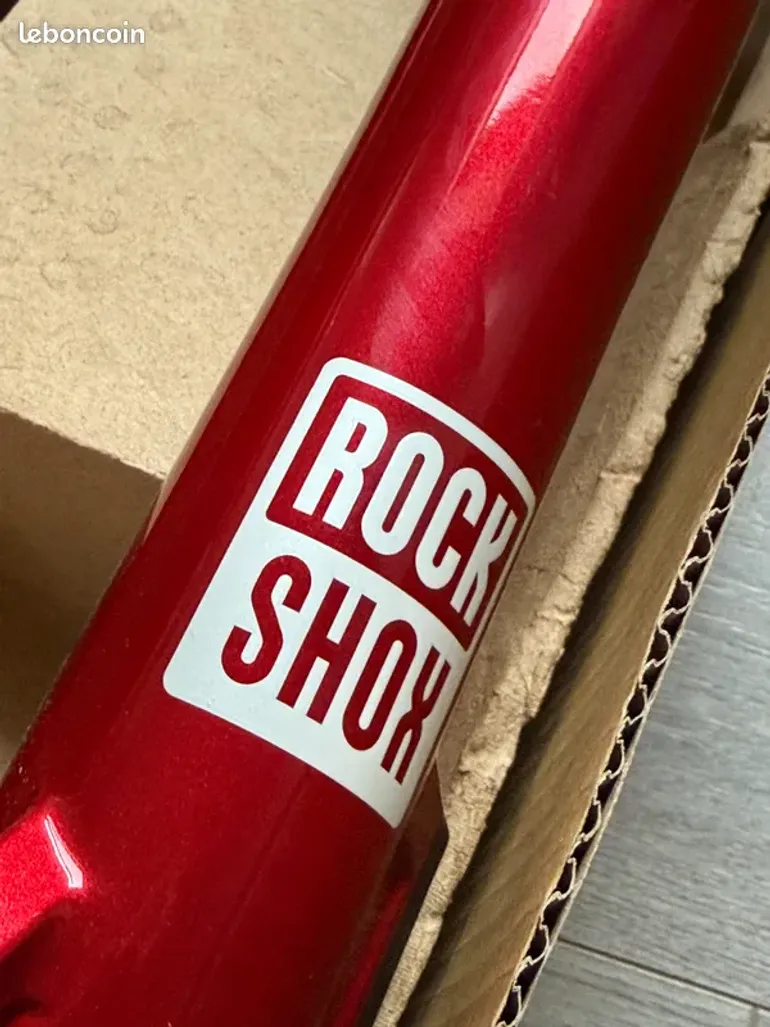 Gebrauchtes RockShox ZEB ULTIMATE 3.2 2026 bike — Bild 3 von 8
