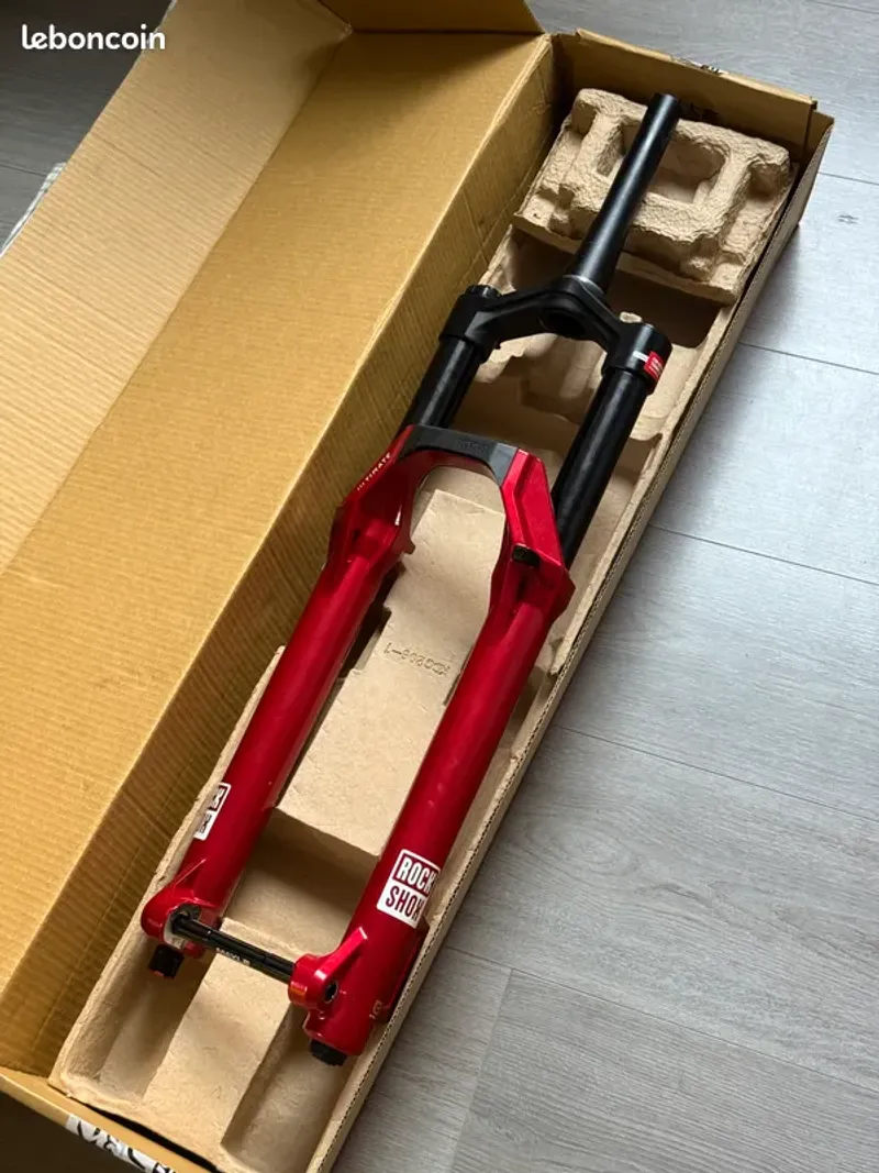 Used RockShox ZEB ULTIMATE 3.2 2026 Fork
