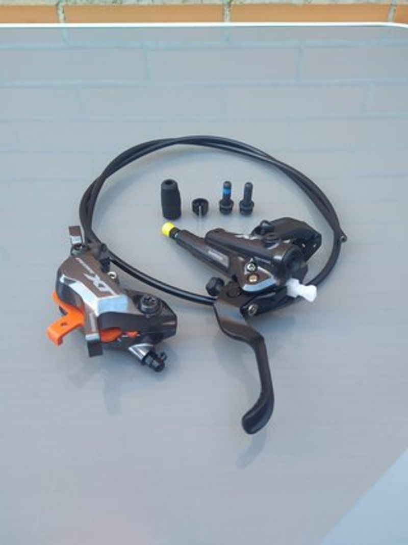 Used Shimano Freno XT FC-M8100/BR-M8120 delantero Brakes