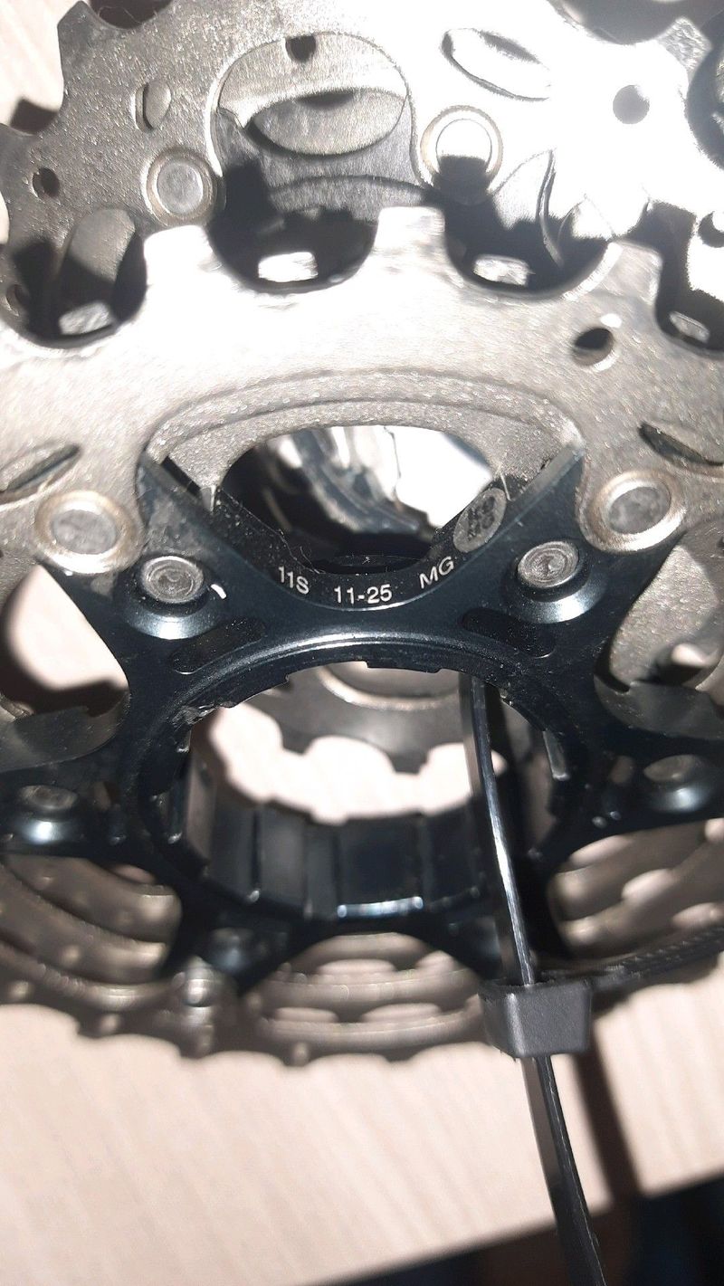 Shimano Ultegra R8000 11/25 2024 Drivetrain & Pedals d'occasion