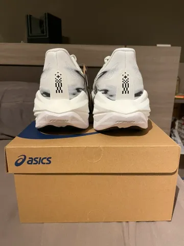 Used Asics Superblast 3 bike — image 4 of 4