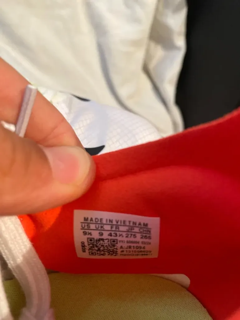 Used Adidas adizero adios pro 4 bike — image 3 of 9
