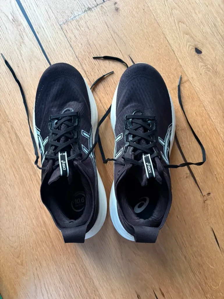 Used Garmin Gel Nimbus 27 bike — image 2 of 3