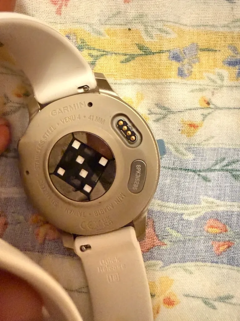Used Garmin Venu 4 bike — image 6 of 6
