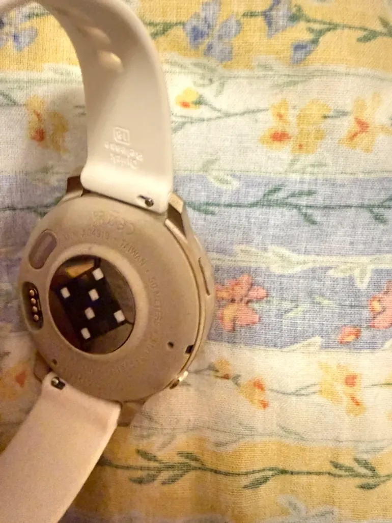 Used Garmin Venu 4 bike — image 5 of 6