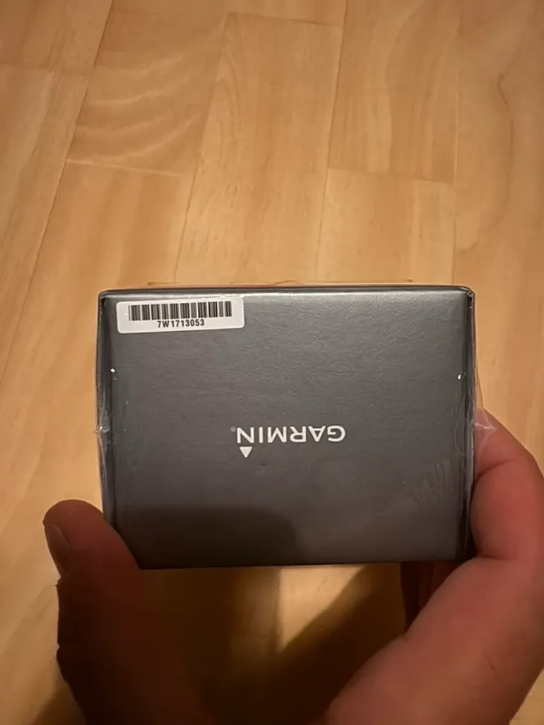 Used Garmin Forerunner 265 bike — image 2 of 5