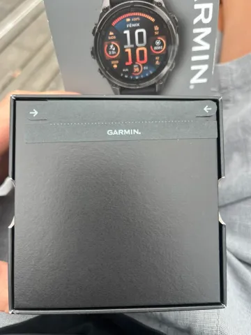 Used Garmin Fenix 8 Amoled Sapphire bike — image 2 of 3