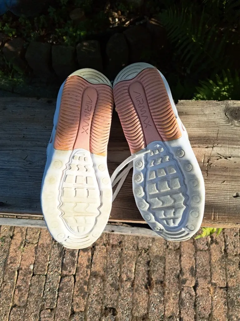 Gebrauchtes White Air Max Bolt bike — Bild 7 von 7