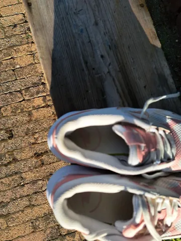 Gebrauchtes White Air Max Bolt bike — Bild 6 von 7