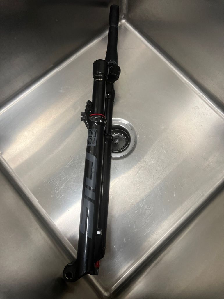Used RockShox Sid sl select 100mm three position lockout 2023 bike — image 3 of 7