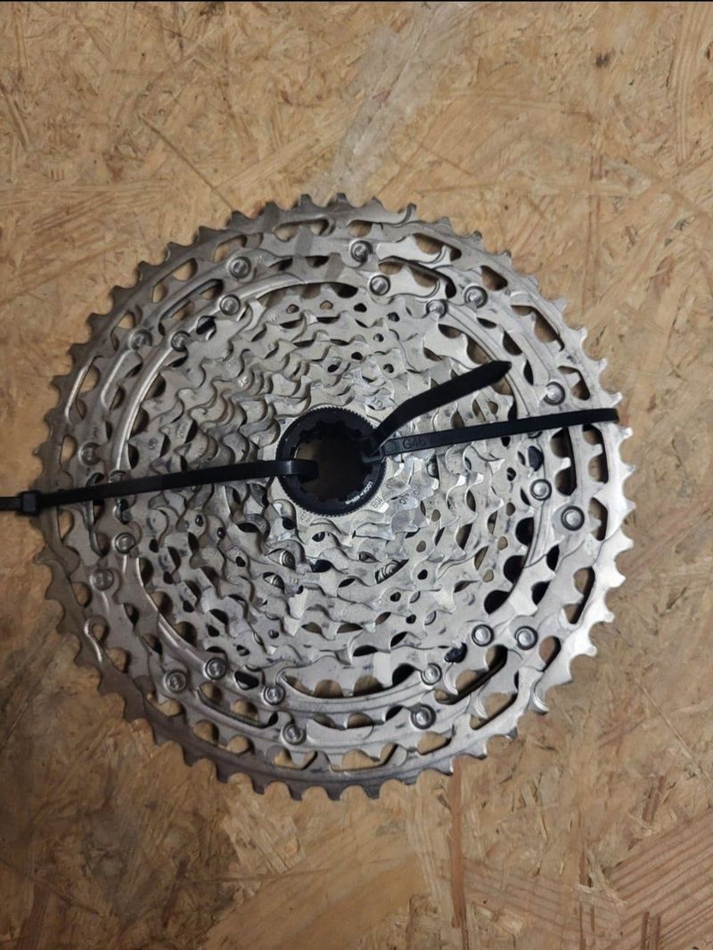 Used Shimano deore CS-M6100 Drivetrain & Pedals