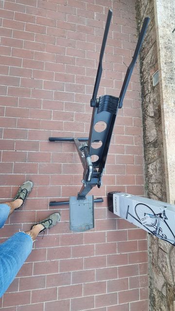 Used Tacx Cyclestand T3000 bike — image 3 of 6