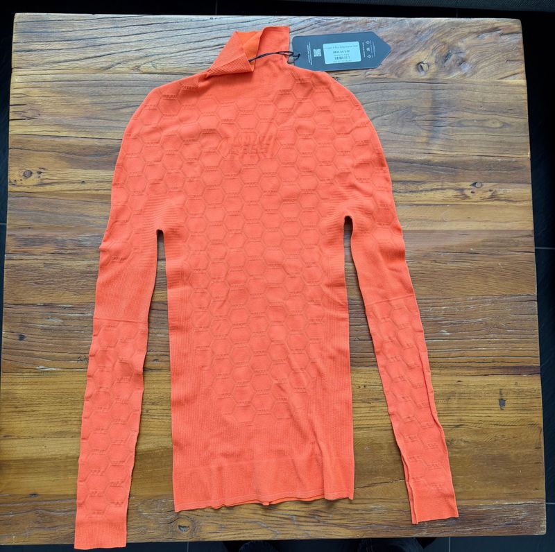 Used Q36.5 Base Layer 4 plus Long Sleeve S-M// NEW!! 50% OFF!! 2025 Cycling Clothing