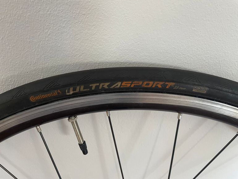 Used Shimano R500 2020 bike — image 5 of 5