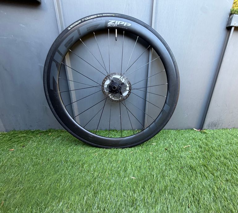 Used Zipp 303 S bike — image 2 of 5