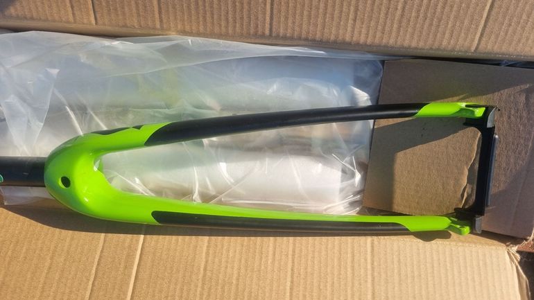 Used Scott Speedster 30 Carbon Fork 2018 bike — image 7 of 7