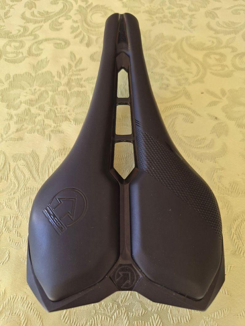 Tweedehands Shimano falcon Saddles & Seatposts