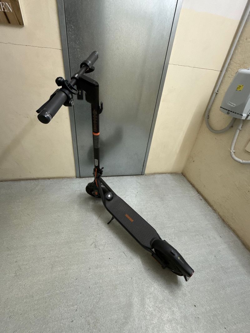 ninebot KickScooter F2 Pro 2025 Skate / Scooter usato