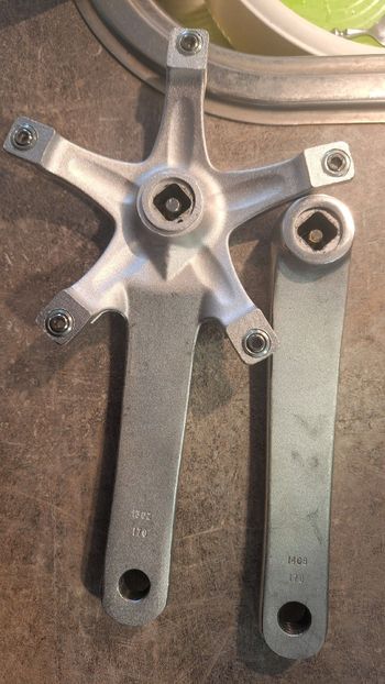 Używany Stronglight Crankset 2019 bike — zdjęcie 3 z 3