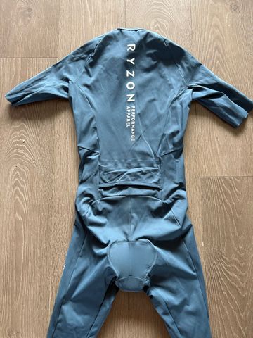 Używany Ryzon Trisuit 2025 bike — zdjęcie 2 z 4