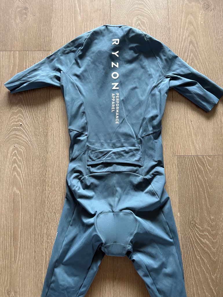 Używany Ryzon Trisuit 2025 bike — zdjęcie 2 z 4