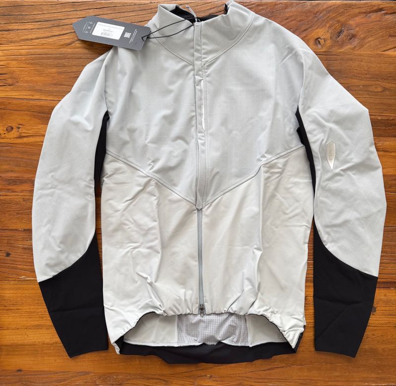 Tweedehands Q36.5 Dottore Hybrid Que Long Sleeve Jersey L// NEW!! 50% OFF!! 2026 Cycling Clothing