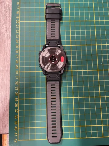 Used Garmin Fenix 8 bike — image 3 of 5