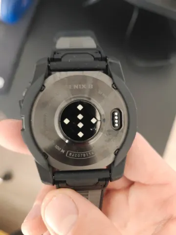 Used Garmin Fenix 8 Amoled Sapphire 51 mm bike — image 5 of 12