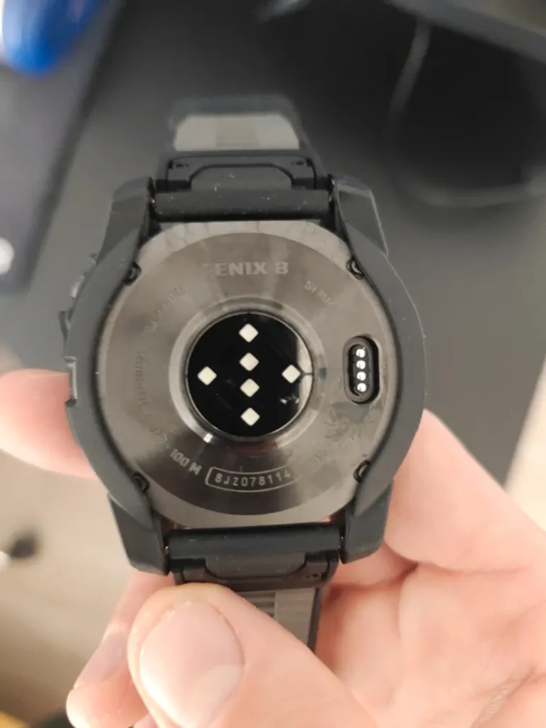 Used Garmin Fenix 8 Amoled Sapphire 51 mm bike — image 5 of 12