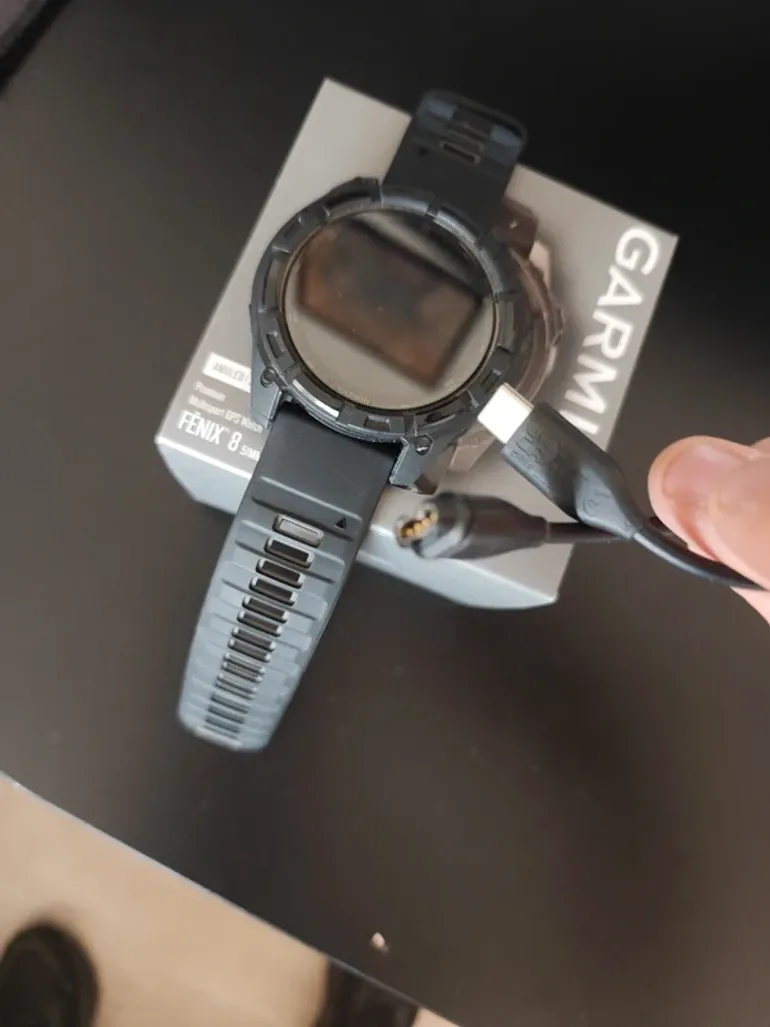Used Garmin Fenix 8 Amoled Sapphire 51 mm bike — image 11 of 12