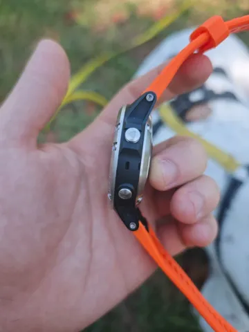 Used Garmin Fenix 5 Plus Sapphire bike — image 4 of 6