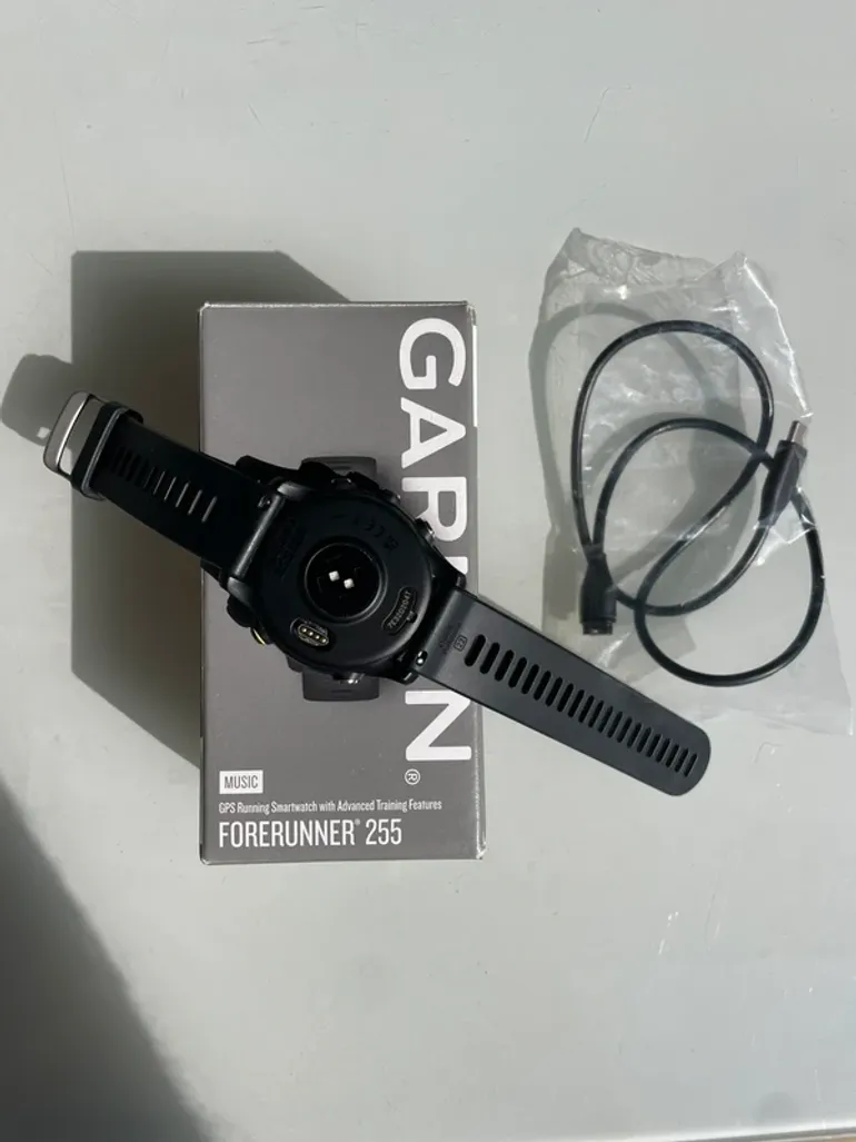 Used Garmin Forerunner 255 music bike — image 2 of 13