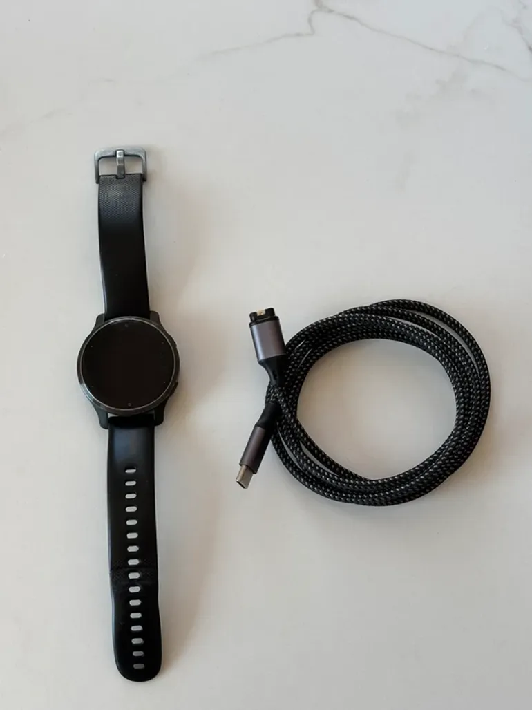 Used Garmin Venu 2S bike — image 3 of 5