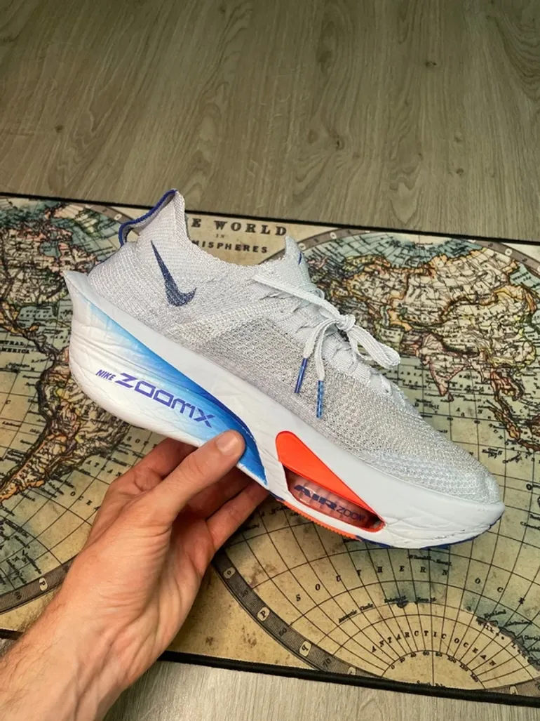 Used Nike Alphafly Next% 3 bike — image 11 of 14